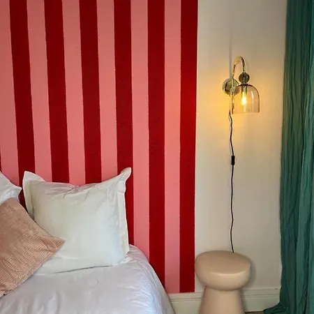 Witney - Check In H24 - Proche Centre *